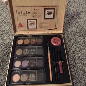 Stila Artist Essential Set