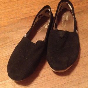 Black classic toms!!