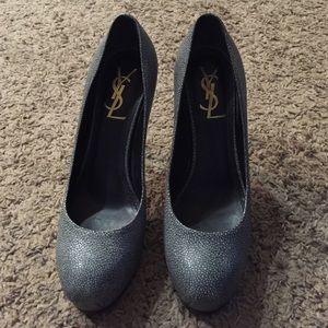 YSL Tribtoo 80 Grey Stingray Pebbled Leather