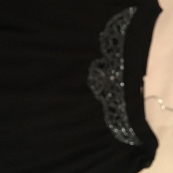 Open back blouse - Picture 2 of 3