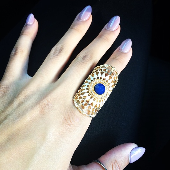 Large Statement Ring - Picture 1 of 1