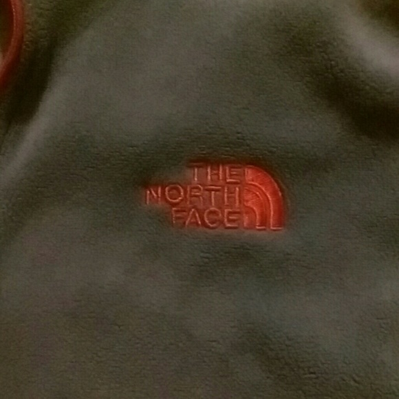 North Face fleece - Picture 2 of 2
