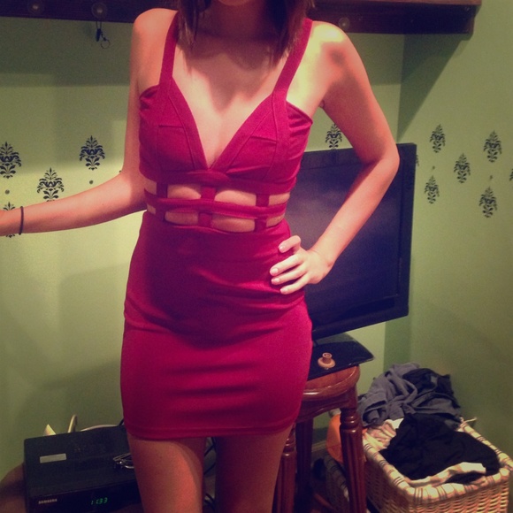 Tobi maroon red mini dress - Picture 1 of 3