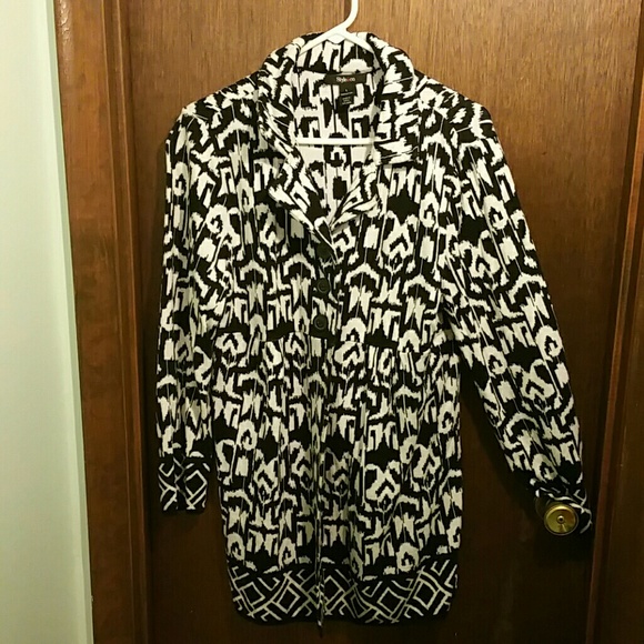 Long black & white blazer/jacket