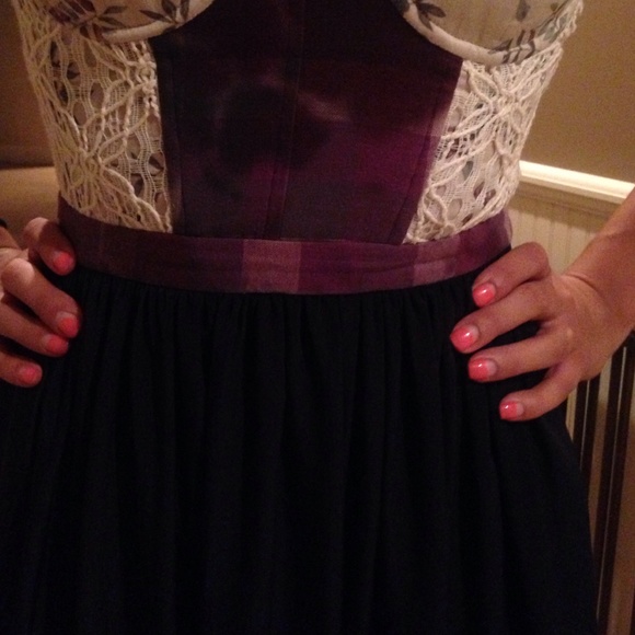 Crochet flower print corset cocktail dress - Picture 4 of 4