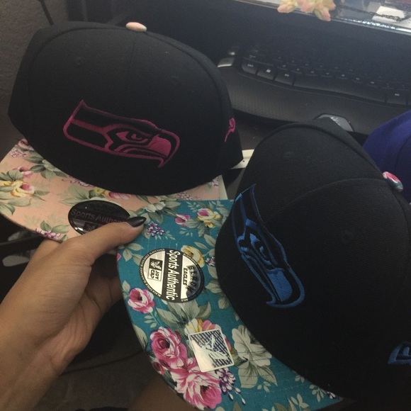 Seahawks snap backs