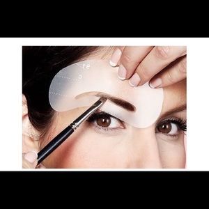 Eyebrows mold