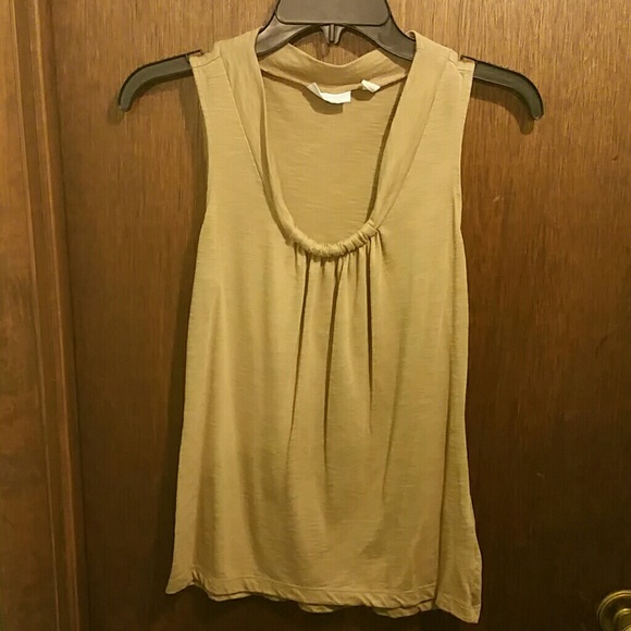 Golden brown tabk from NY&CO with scoop neck