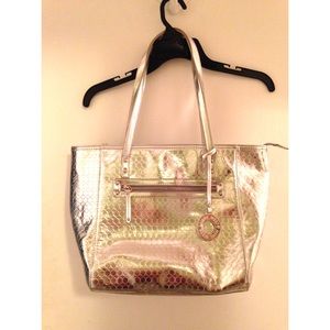 Nine West Silver Tote💖