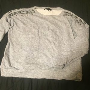 Women's grey sweat shirt