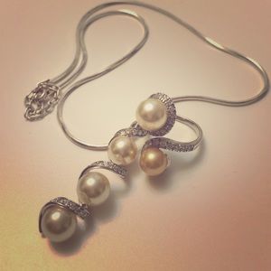 Pearl Sterling Silver Ring Necklace Set