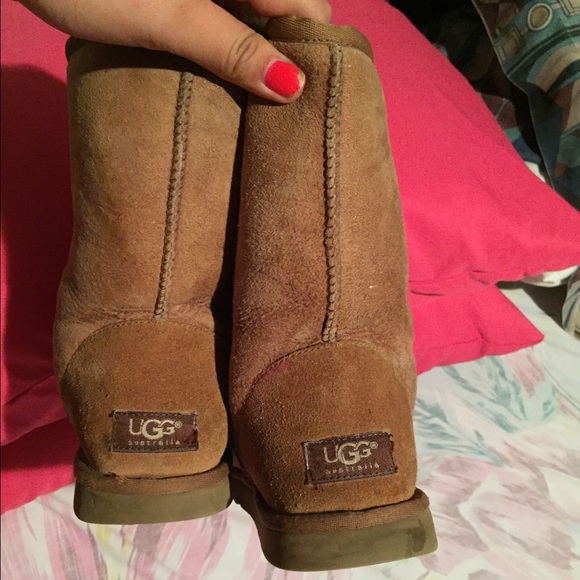 UGGS