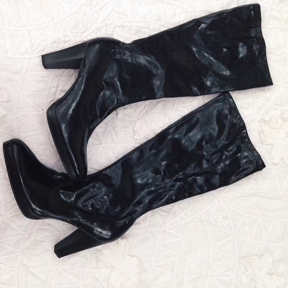 Black VEGAN size 12 hot Momma boots.