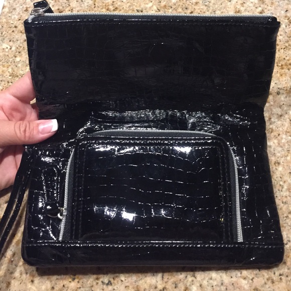 Black Kenneth Cole  Reaction wristlet