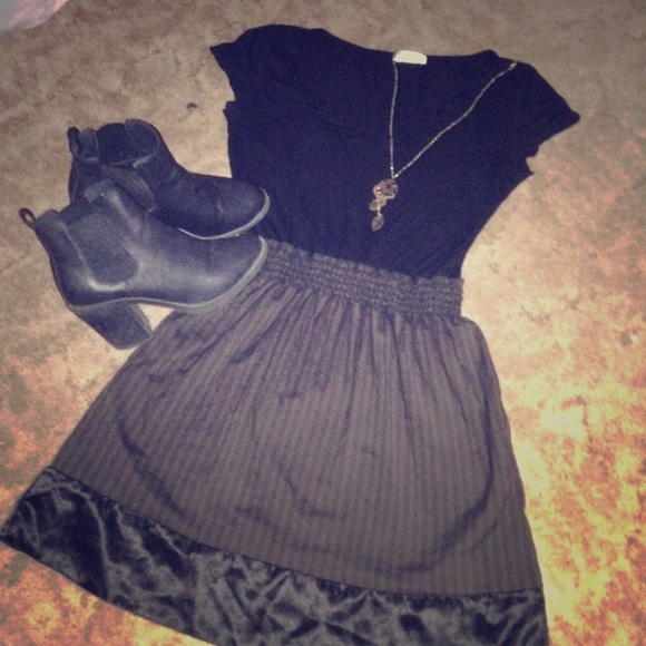 Matty M Dresses & Skirts - NWOT Matty M black dress with stripped skirt