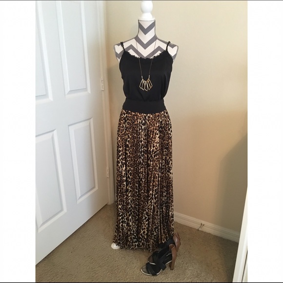 Boston Proper Cheetah Print Maxi Skirt