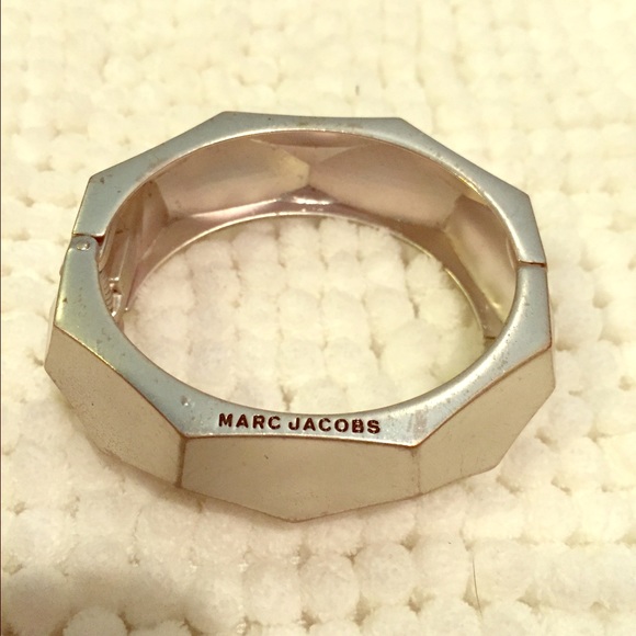 Marc Jacobs Geometric Hinge Bangle