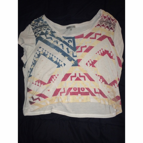 Charlotte Rouse patriotic cropped tee!