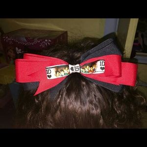 One Direction bow