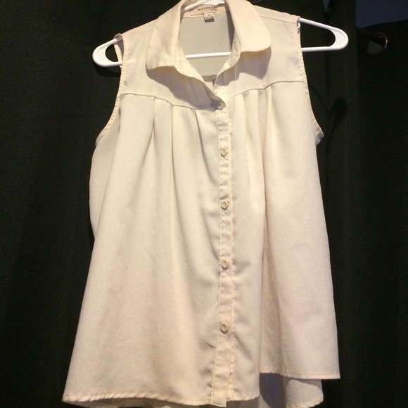 🚫SOLD🚫Cream chiffon tank top - Picture 1 of 2