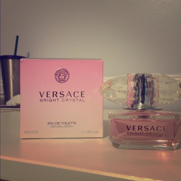 Versace Bright Crystal Perfume