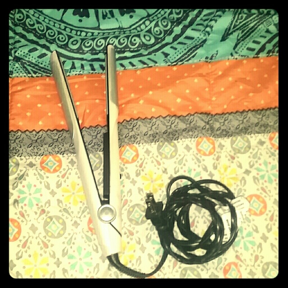 Revlon hair straightener