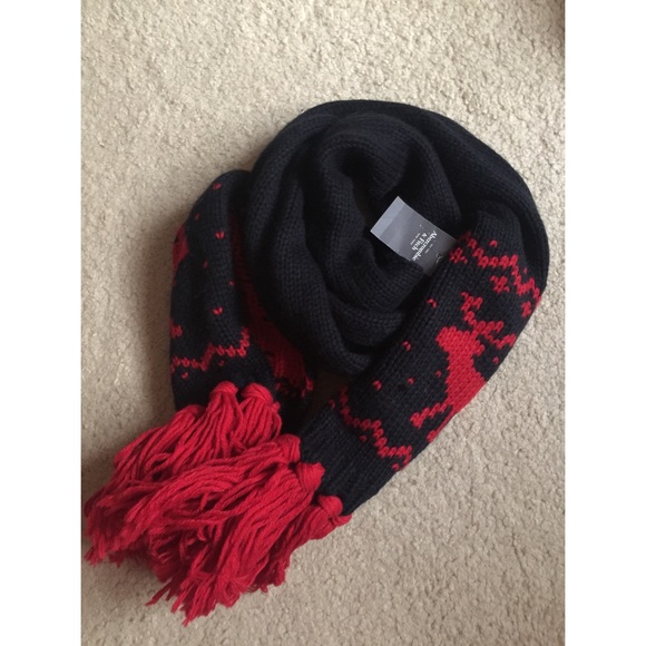 A&F Winter Scarf