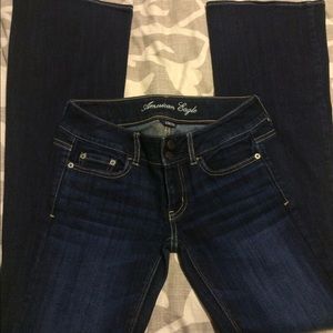 Woman's American Eagle Artist Jeans Size 2