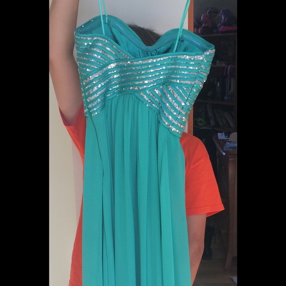 Prom dress/formal dress - Picture 4 of 4