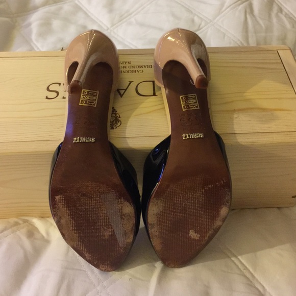 Schultz Black and Tan pointed toe high heels - Picture 2 of 3