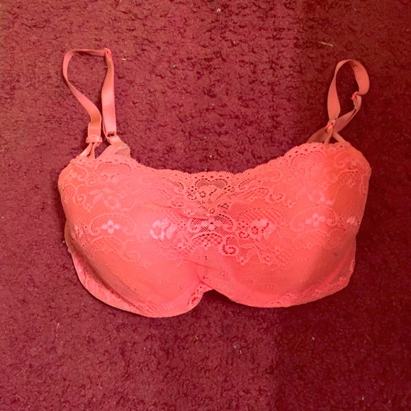 Peach pink bra🌷🌸