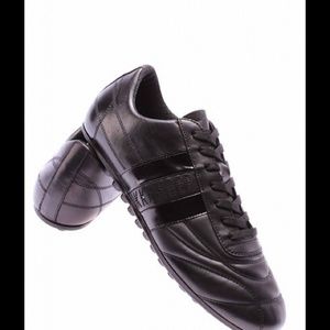 Bikkembergs black leather soccer shoes