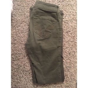 *SOLD* Hollister olive jeans ❤️