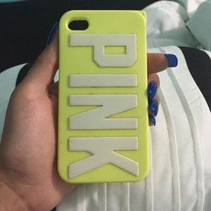 iPhone 4/4s case GLOWS IN THE DARK
