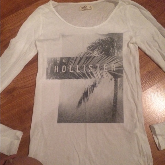 Long sleeve top from Hollister :)