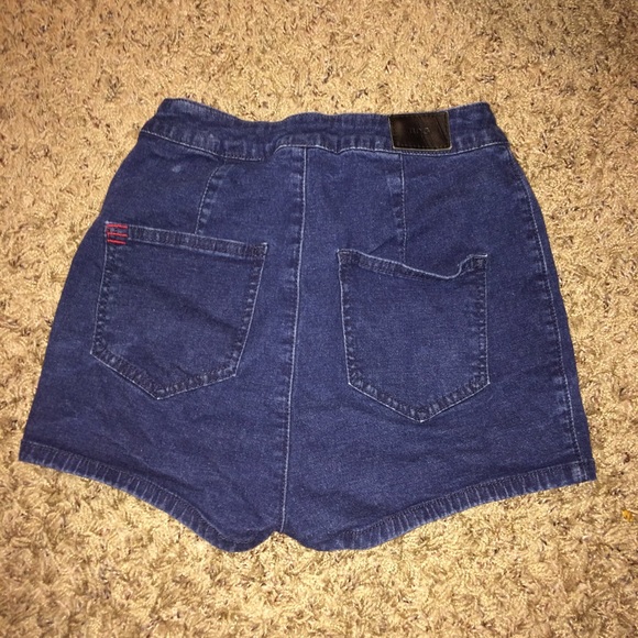 Urban outfitters BDG High rise shorts - Picture 2 of 2