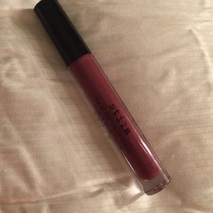 Stila Stay all day Liquid lipstick "Amore 09"