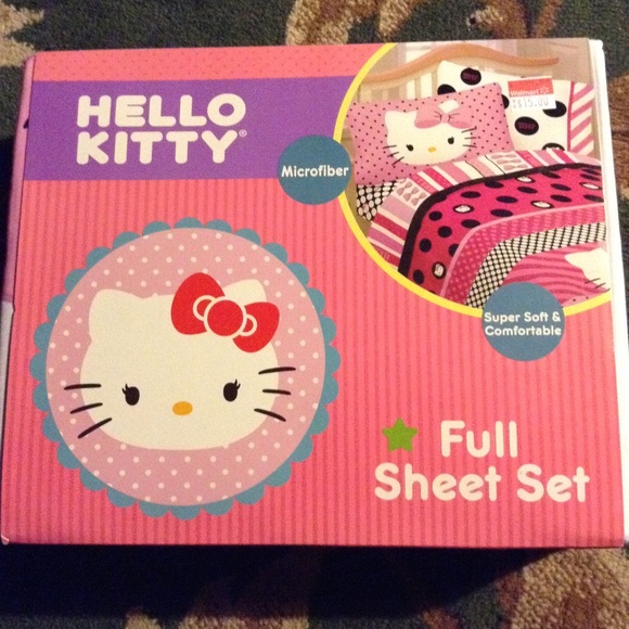 Brand new-Hello kitty Full bed set