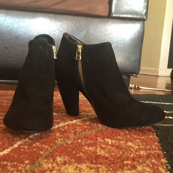 High heel suede booties