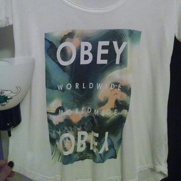 Obey trippy shirt