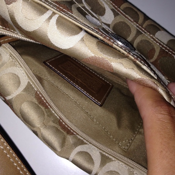 Authentic Coach Purse - Picture 3 of 4