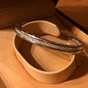 100% Authentic Bvlgari diamond bracelet.