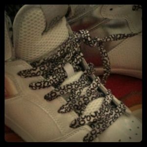 Sold///Pastry tennis (nwot)