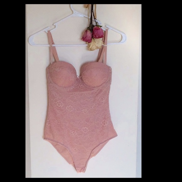 Forever 21 Tops - Forever 21 Lace Bodysuit Blush tone