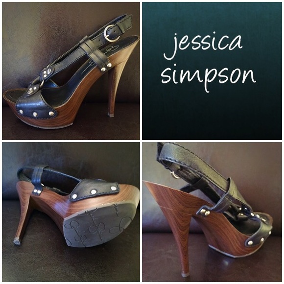 New without box. Jessica Simpson heeled sandals 6B