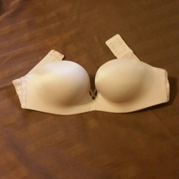 Victorias Secret strapless push up bra