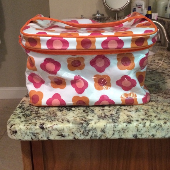 Liz Claiborne travel bag