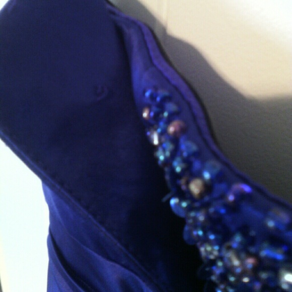 Homecoming in Royal Blue - Picture 4 of 4