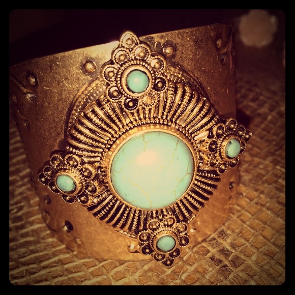 Turquoise Gold Vintage Look Cuff Ethnic Jewelry