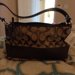 Small coach handbag